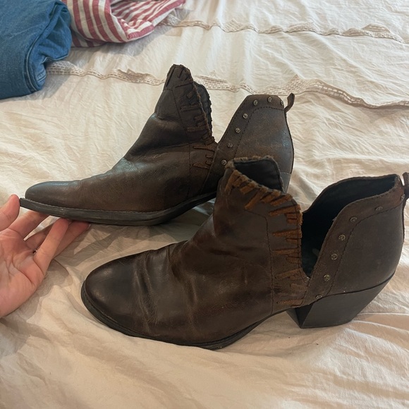 OTBT Santa Fe Cowgirl Ankle Boot - Picture 2 of 5